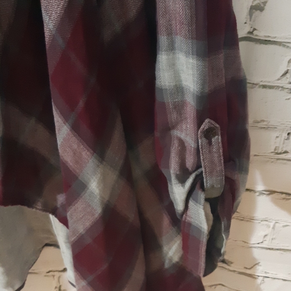 Plaid Asymmetrical Top 2XL - Picture 3 of 4